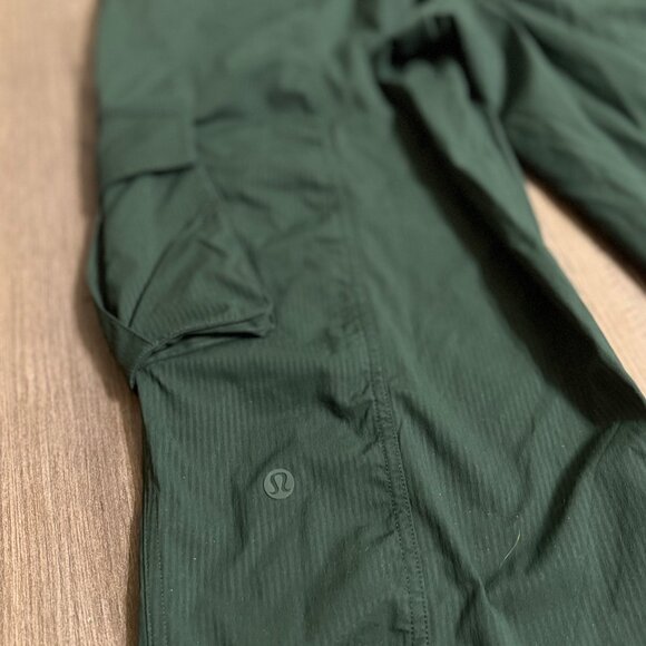Lululemon Dance Studio Pants size Small Legacy Green Joggers - Picture 6 of 8
